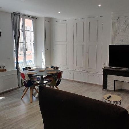 Appartement F2 Dans Le Centre Historique Le Puy-en-Velay Exteriér fotografie