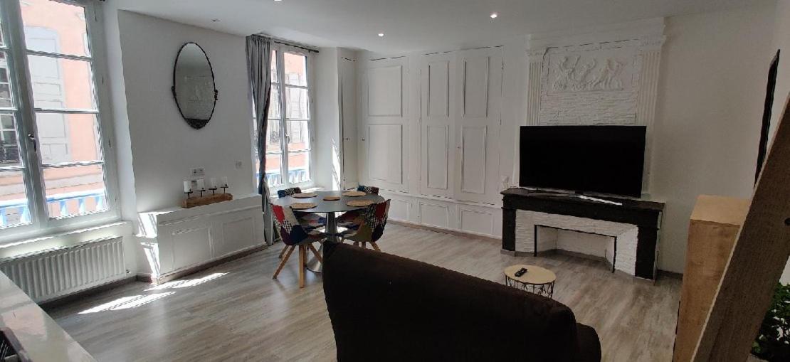 Appartement F2 Dans Le Centre Historique Le Puy-en-Velay Exteriér fotografie