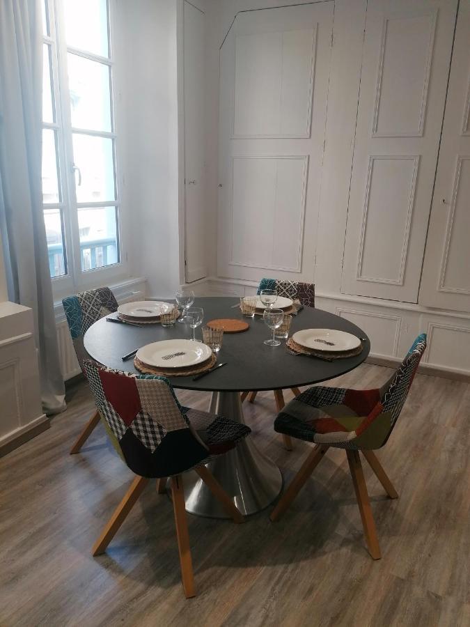 Appartement F2 Dans Le Centre Historique Le Puy-en-Velay Exteriér fotografie